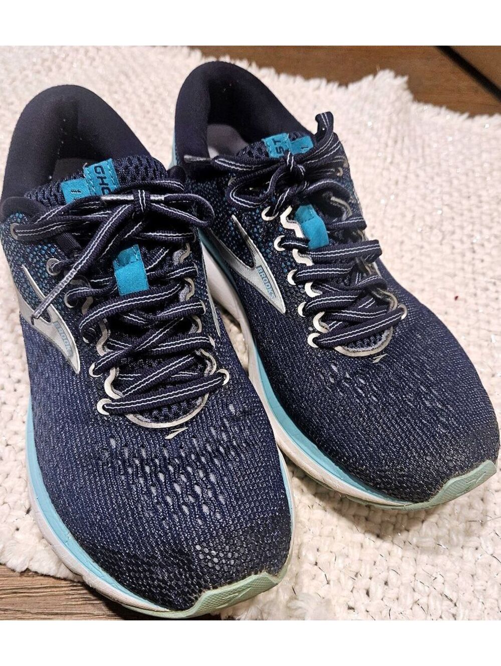 Brooks Ghost 11 Running Shoes Size 8.5 Blue and White